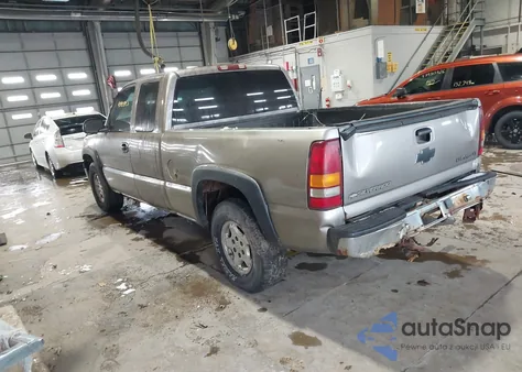 2001 Chevrolet Silverado 1500 Ls из США, поврежденный, VIN 2GCEK19T611226066